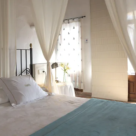 Son Sant Jordi Готель